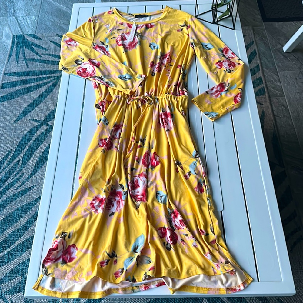🎉Host Pick🎉NWT Yellow Floral Long Sleeve Dress with Pockets